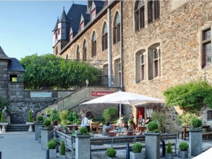 Фото: Schloss Burg Gastronomie